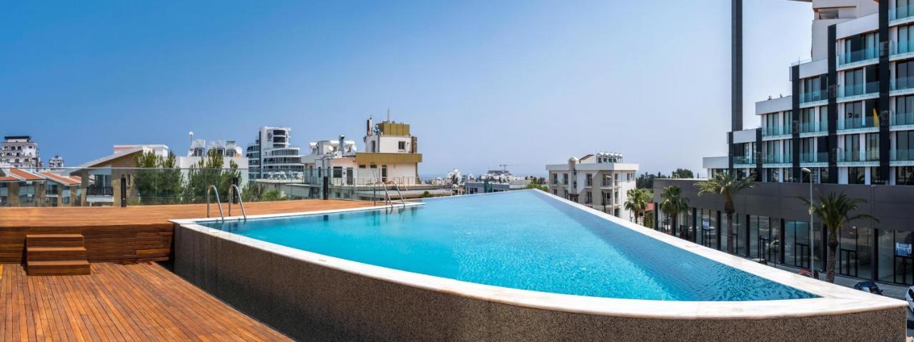 Deluxe Apt W/ Rooftop Pool In The Heart Of Kyrenia Kyrenia  Exterior photo