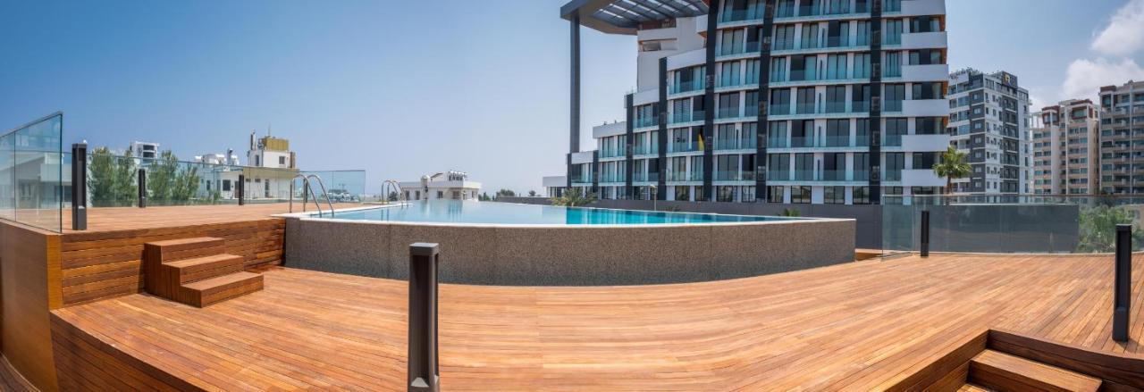 Deluxe Apt W/ Rooftop Pool In The Heart Of Kyrenia Kyrenia  Exterior photo